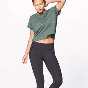 Lululemon Women’s Nylon Forest Green Workout Top 8